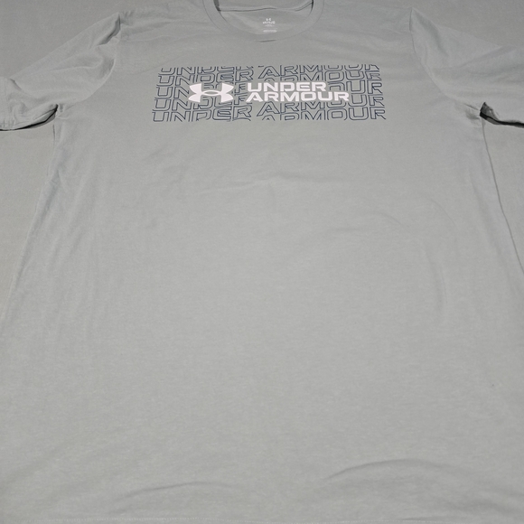 Under Armour Men's Light Gray Tee - Picture 1 of 3